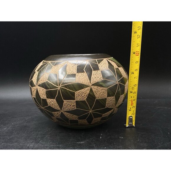 Sgraffito Carved Pottery Vase Nicaragua Bismarck Ocampo Signed Folk Art - Picture 9 of 11